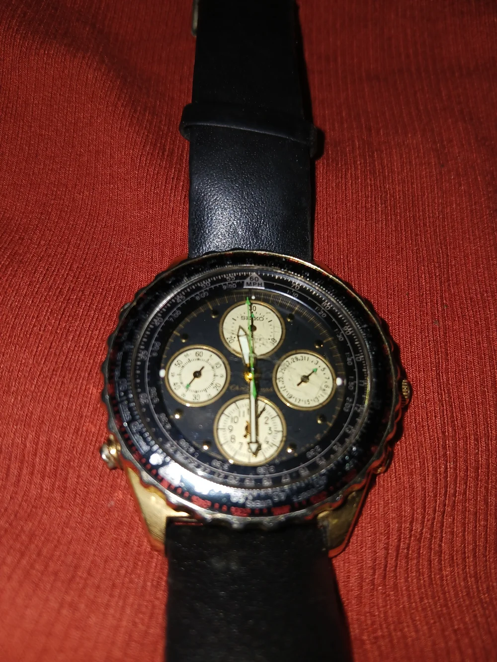 Seiko Flightmaster 7T34-6A09 Black and Gold Chronograph Wristwatch